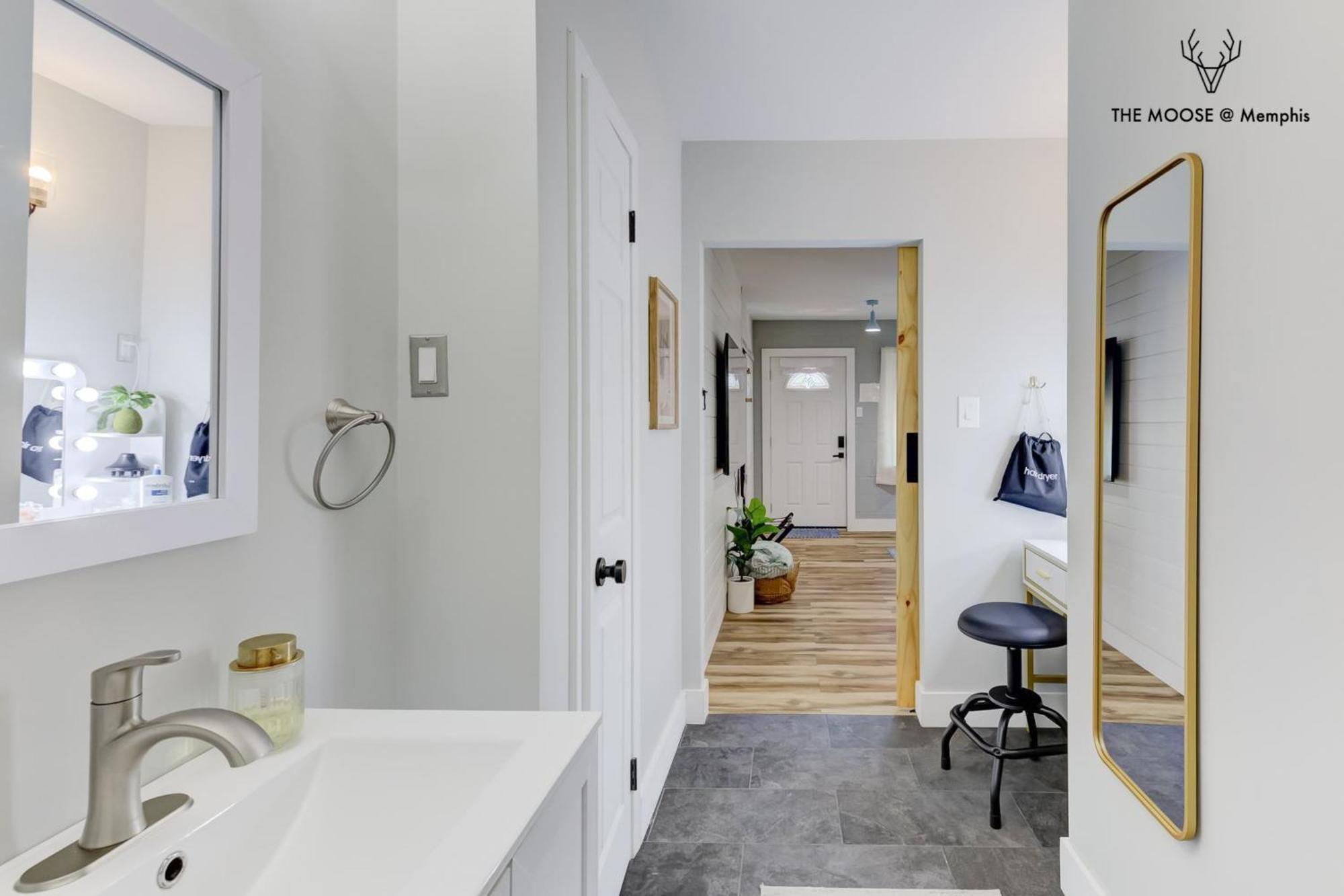 The Moose #11 - Luxe Modern Loft With King Bed, Free Parking & Wi-Fi Leilighet Memphis Eksteriør bilde